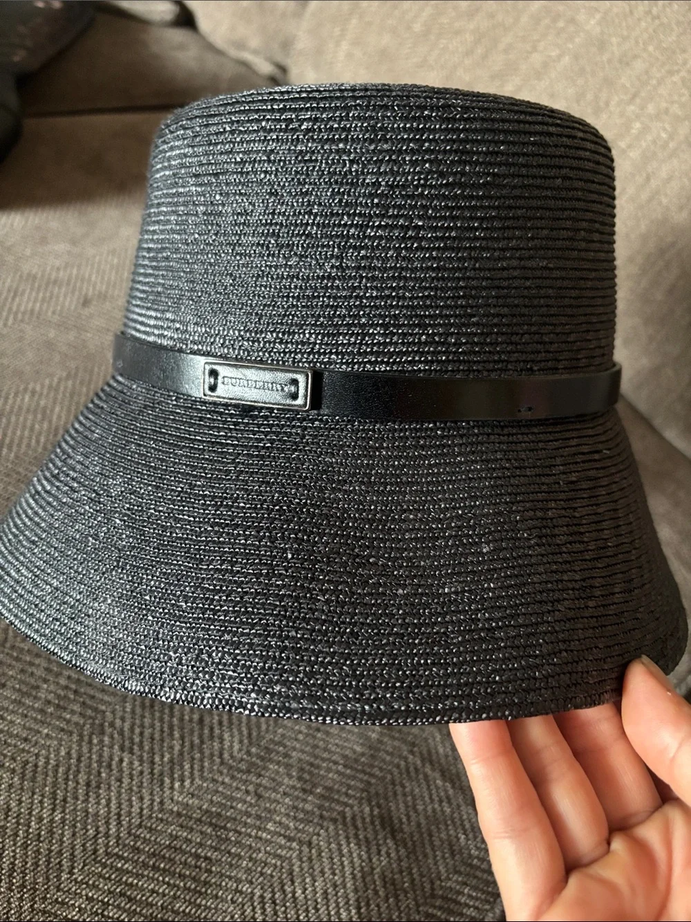 Burberry Black Raffia Bucket Hat with leather Trim sz medium